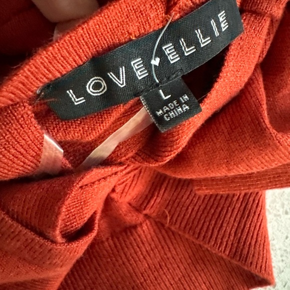 Love Ellie Mia Burnt Orange Strappy Back Sweater Large NWOT - Picture 3 of 3